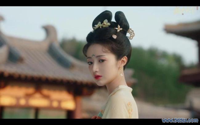 上线5天卖了100万套，这可能是频年来最上面的“女帝模拟器” 职权战役新高度
